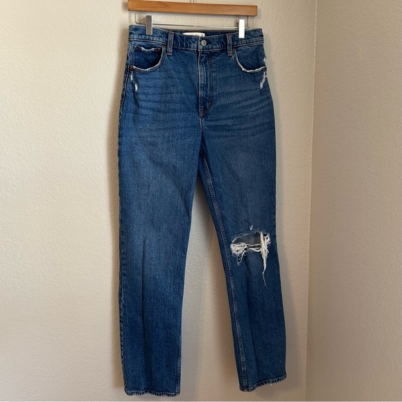 Abercrombie & Fitch The 90’s Slim Straight Ultra High Rise Distressed Jeans, 29L - Picture 1 of 9